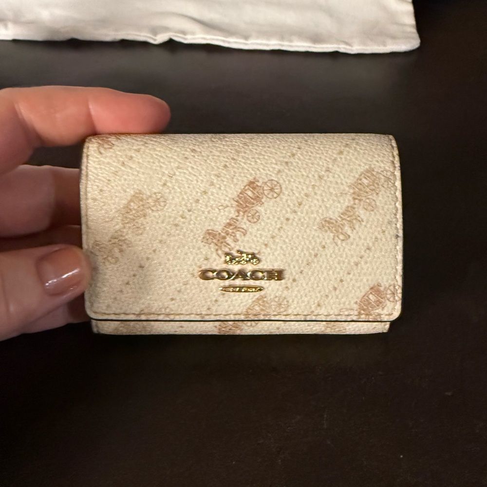Coach4 pc SLG set Fair to VG condition - Picture 12 of 16